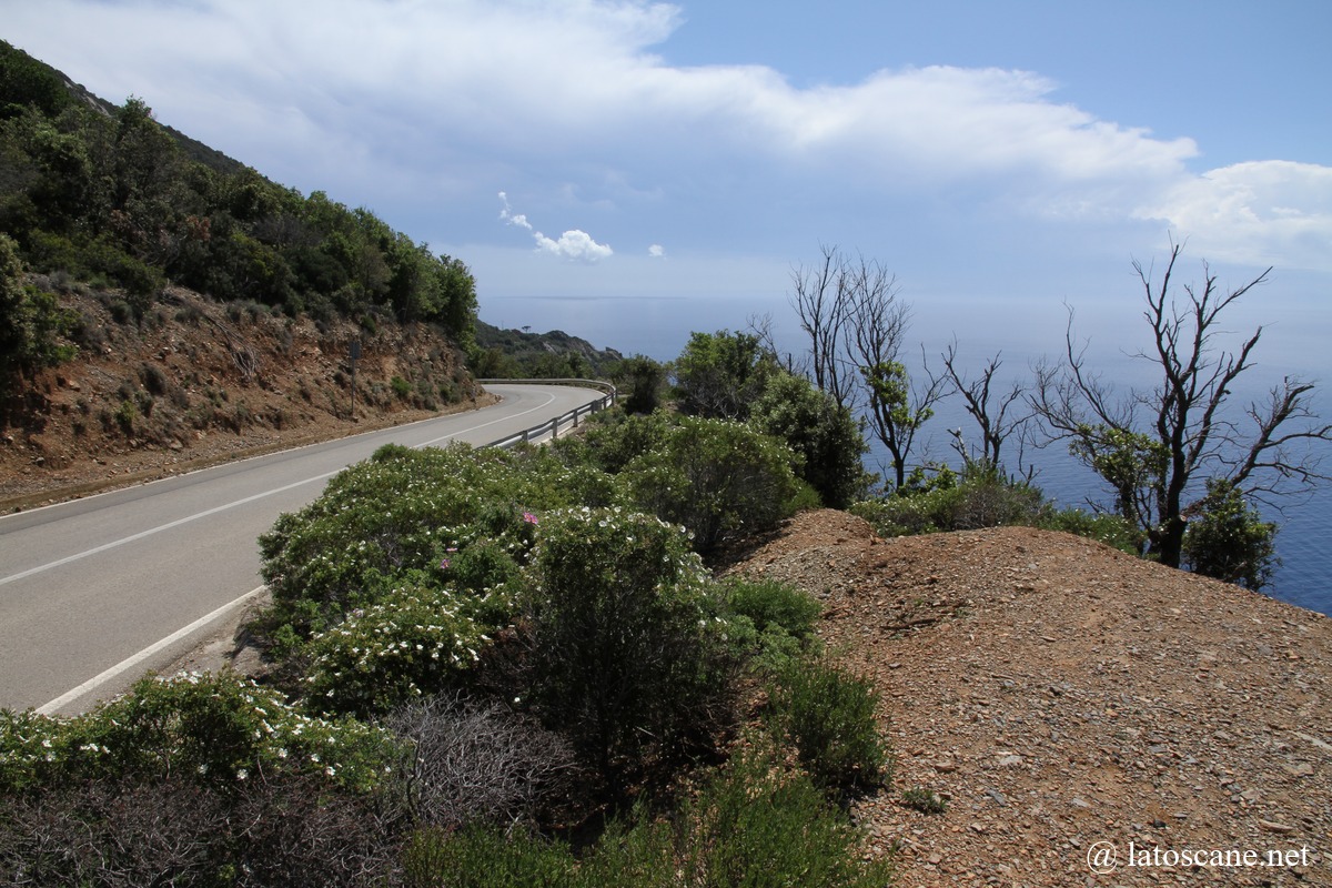 Route entre Patresi et Chiessi